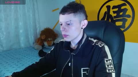 Snapshot of matthewboy_ chatting on 02-17-25, 01:32 MatthewBoy online show from 02-17-25, 01:32