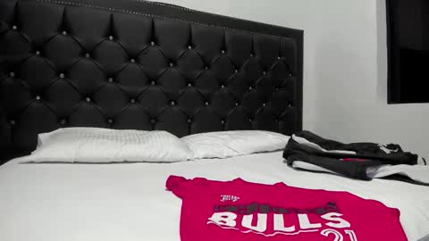 Snapshot of matthewcullenn chatting on 12-01-25, 06:29 Matthew online show from 12-01-25, 06:29