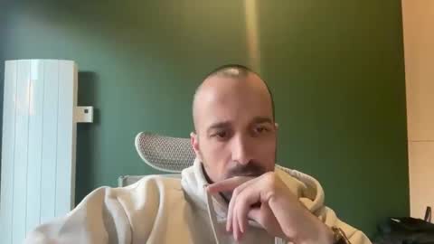 M online show from 11-30-25, 02:54