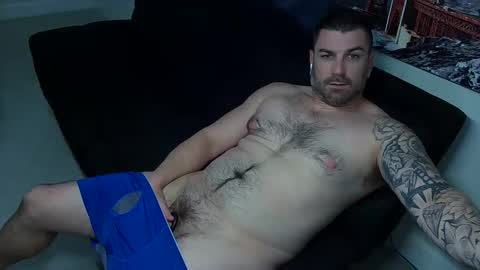 Snapshot of matthiasblues chatting on 02-18-25, 02:05 MatthiasBlues online show from 02-18-25, 02:05