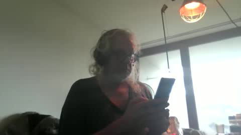 Snapshot of matthy60 chatting on 10-30-25, 11:33 Matthias online show from 10-30-25, 11:33