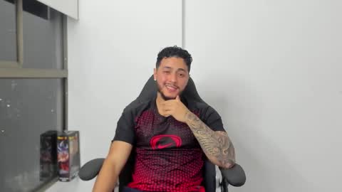 Snapshot of mattia_dupont chatting on 02-07-26, 12:14 Mattias online show from 02-07-26, 12:14