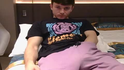 Mattie online show from 03-11-25, 01:23