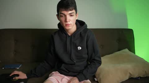 Snapshot of mattyaiden chatting on 02-18-26, 05:20 Matty Aiden online show from 02-18-26, 05:20
