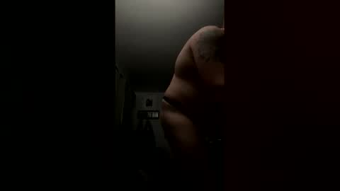 Snapshot of mattychew707 chatting on 12-15-25, 02:21 mattychew707 online show from 12-15-25, 02:21