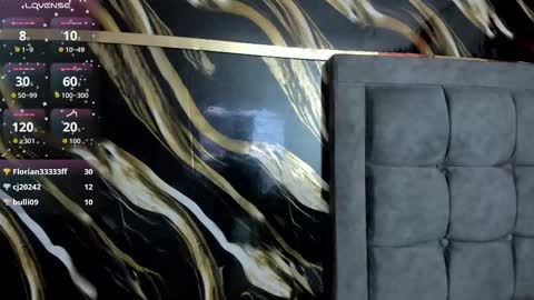 mature_gold online show from 10-31-25, 01:01