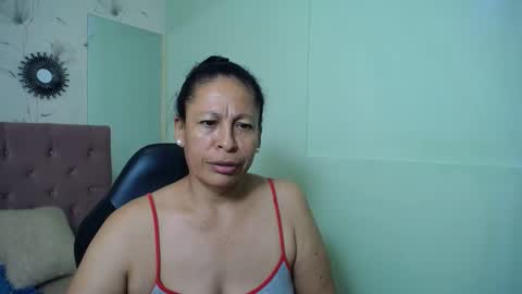 Snapshot of mature_martina_ chatting on 03-01-25, 08:45 Martina online show from 03-01-25, 08:45