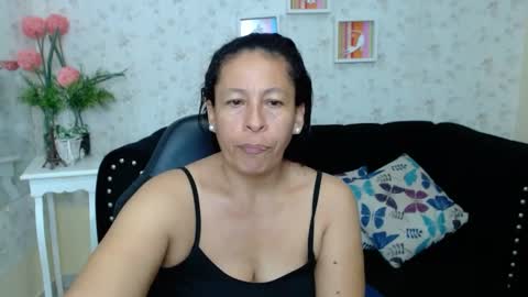 Snapshot of mature_martina_ chatting on 03-04-25, 04:49 Martina online show from 03-04-25, 04:49