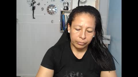 Snapshot of mature_martina_ chatting on 03-06-25, 11:31 Martina online show from 03-06-25, 11:31