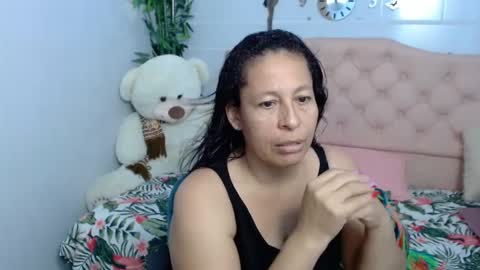 Snapshot of mature_martina_ chatting on 09-30-25, 11:54 Martina online show from 09-30-25, 11:54