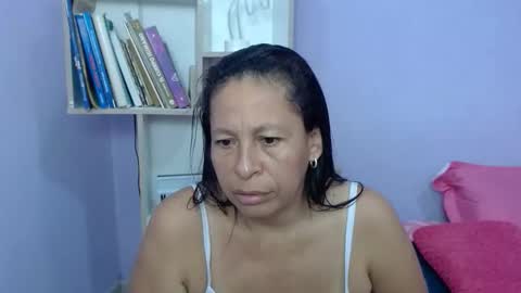 Snapshot of mature_martina_ chatting on 10-28-25, 10:30 Martina online show from 10-28-25, 10:30
