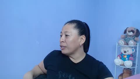 Snapshot of mature_martina_ chatting on 12-16-25, 06:46 Martina online show from 12-16-25, 06:46