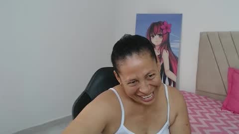 Snapshot of mature_martina_ chatting on 02-13-26, 07:43 Martina online show from 02-13-26, 07:43