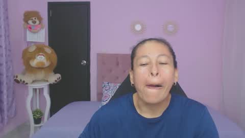 Snapshot of mature_martina_ chatting on 02-16-26, 07:32 Martina online show from 02-16-26, 07:32