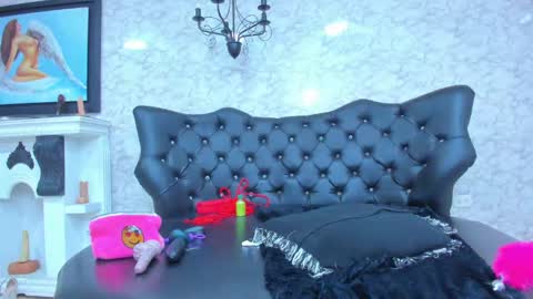 Snapshot of maturealicia chatting on 01-23-25, 11:58 Alicia STREAMING SCHEDULE 1400 - 2130 GMT-5 online show from 01-23-25, 11:58