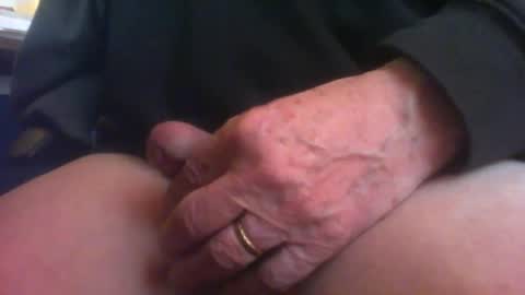 Snapshot of maturedaddi chatting on 12-28-24, 01:59 Maturedaddi online show from 12-28-24, 01:59