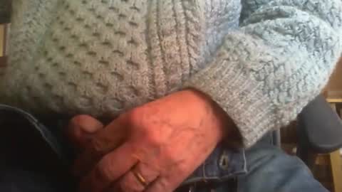 Snapshot of maturedaddi chatting on 01-03-25, 01:25 Maturedaddi online show from 01-03-25, 01:25