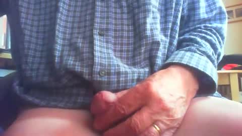 Snapshot of maturedaddi chatting on 09-22-25, 03:47 Maturedaddi online show from 09-22-25, 03:47