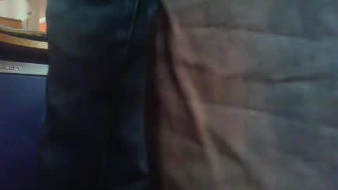 Snapshot of maturedaddi chatting on 10-03-25, 10:01 Maturedaddi online show from 10-03-25, 10:01