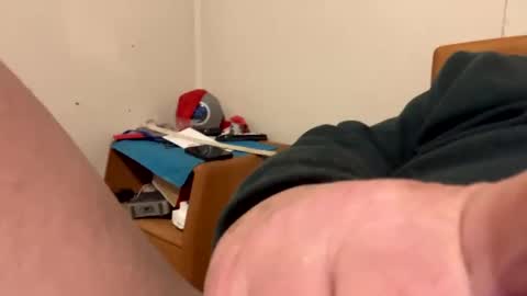 Snapshot of maturejerky chatting on 03-07-25, 01:31 maturejerky online show from 03-07-25, 01:31