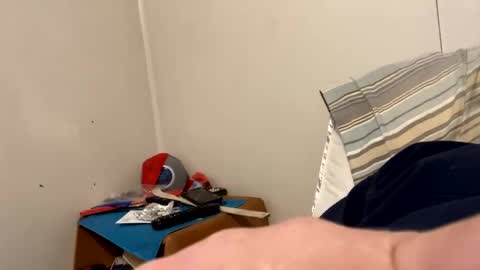 Snapshot of maturejerky chatting on 03-10-25, 01:21 maturejerky online show from 03-10-25, 01:21