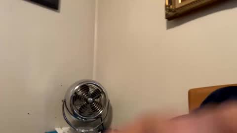 Snapshot of maturejerky chatting on 09-14-25, 04:39 maturejerky online show from 09-14-25, 04:39