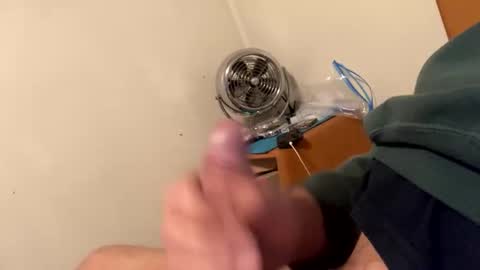 Snapshot of maturejerky chatting on 10-14-25, 09:15 maturejerky online show from 10-14-25, 09:15