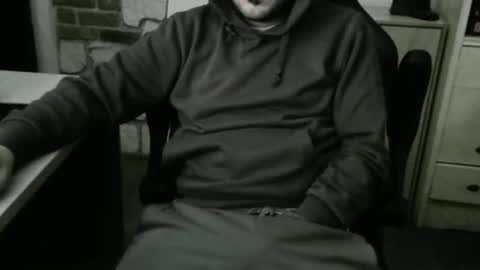 Mattias online show from 12-11-24, 01:37