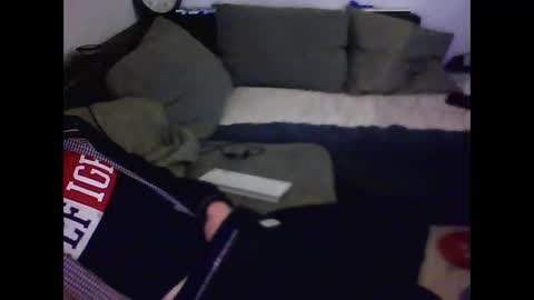 matzestr95 online show from 12-19-25, 03:02