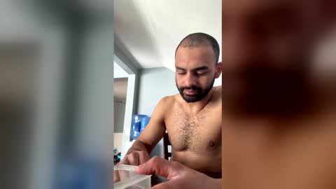 maurocardella4 online show from 04-18-26, 03:27