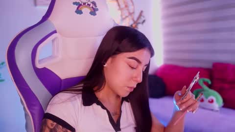 Snapshot of mavy_ chatting on 02-13-26, 07:21 MAVY online show from 02-13-26, 07:21