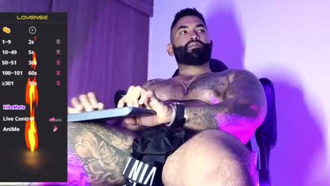 max__prada online show from 10-18-25, 01:30