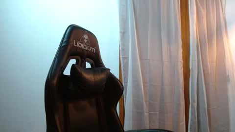 Max  Ashley online show from 01-21-25, 04:27