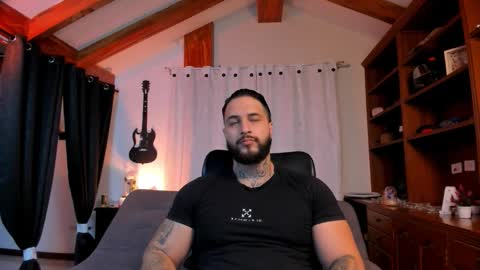 max D. online show from 10-08-25, 11:46