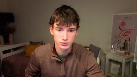 Max online show from 12-17-25, 04:07