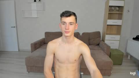 Snapshot of max_foks_ chatting on 02-09-26, 12:53 max_foks_ online show from 02-09-26, 12:53