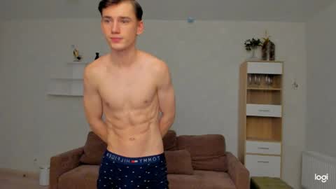 max_foks_ online show from 04-19-26, 01:38