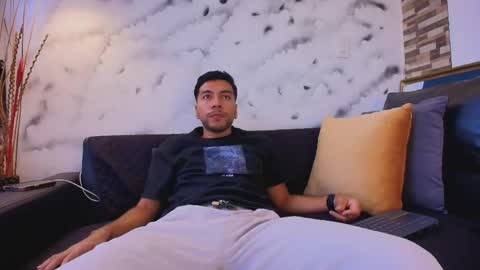 Max Hornye online show from 04-17-26, 07:06