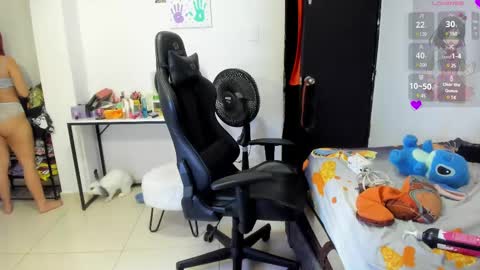 Snapshot of max_konny chatting on 03-04-25, 12:29 Max konny online show from 03-04-25, 12:29