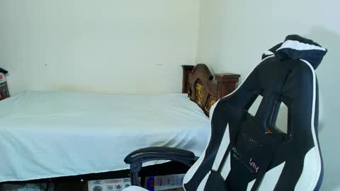 max_love25 online show from 10-26-25, 06:14