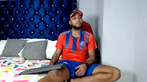 max_sexyhot26 online show from 12-05-24, 08:55