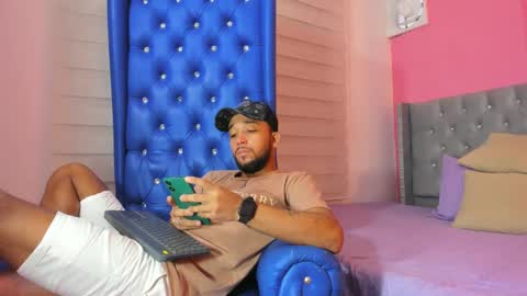 max_sexyhot26 online show from 12-23-24, 04:01