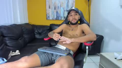 max_sexyhot26 online show from 01-05-25, 06:02