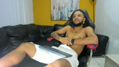 max_sexyhot26 online show from 01-06-25, 05:30