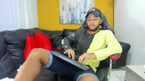 max_sexyhot26 online show from 01-09-25, 06:17