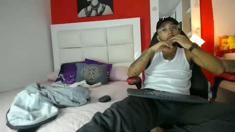 max_sexyhot26 online show from 01-19-25, 05:05