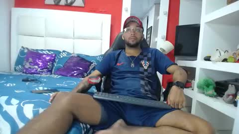max_sexyhot26 online show from 02-15-25, 03:09