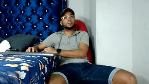 max_sexyhot26 online show from 02-18-25, 02:38