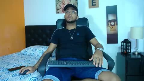 max_sexyhot26 online show from 02-21-25, 06:07