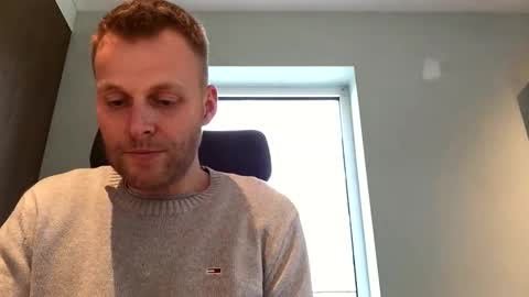 Max take off clothes online show from 12-18-24, 01:02